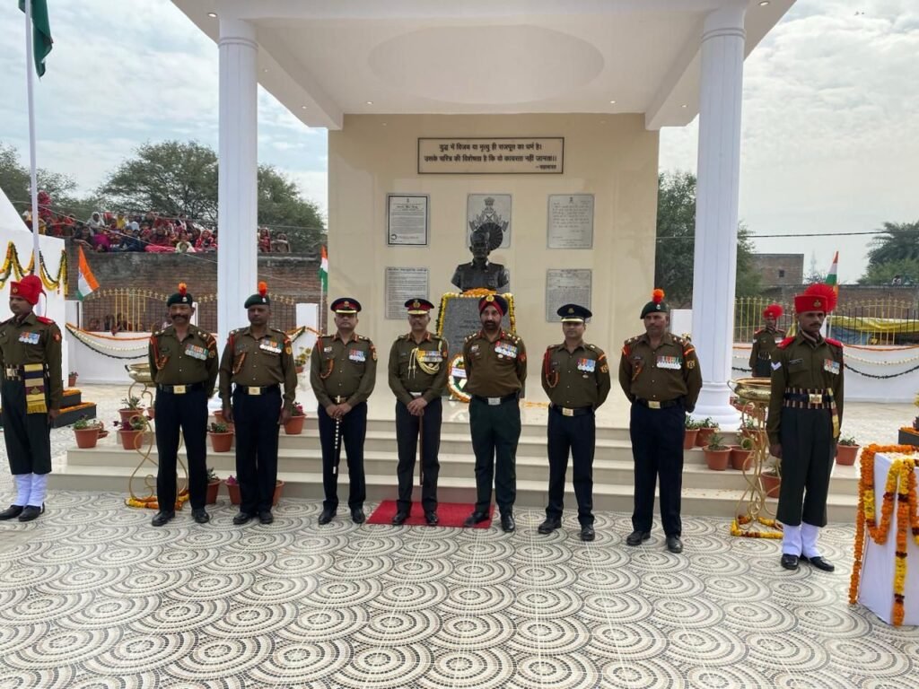 शाहजहांपुर जिले में नायक जदुनाथ सिंह परमवीर चक्र स्मारक का उद्घाटन