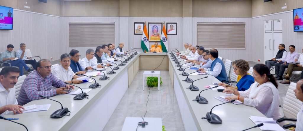 मुख्यमंत्री योगी आदित्यनाथ ने की UPITS 2025 की तैयारियों की उच्चस्तरीय समीक्षा बैठक