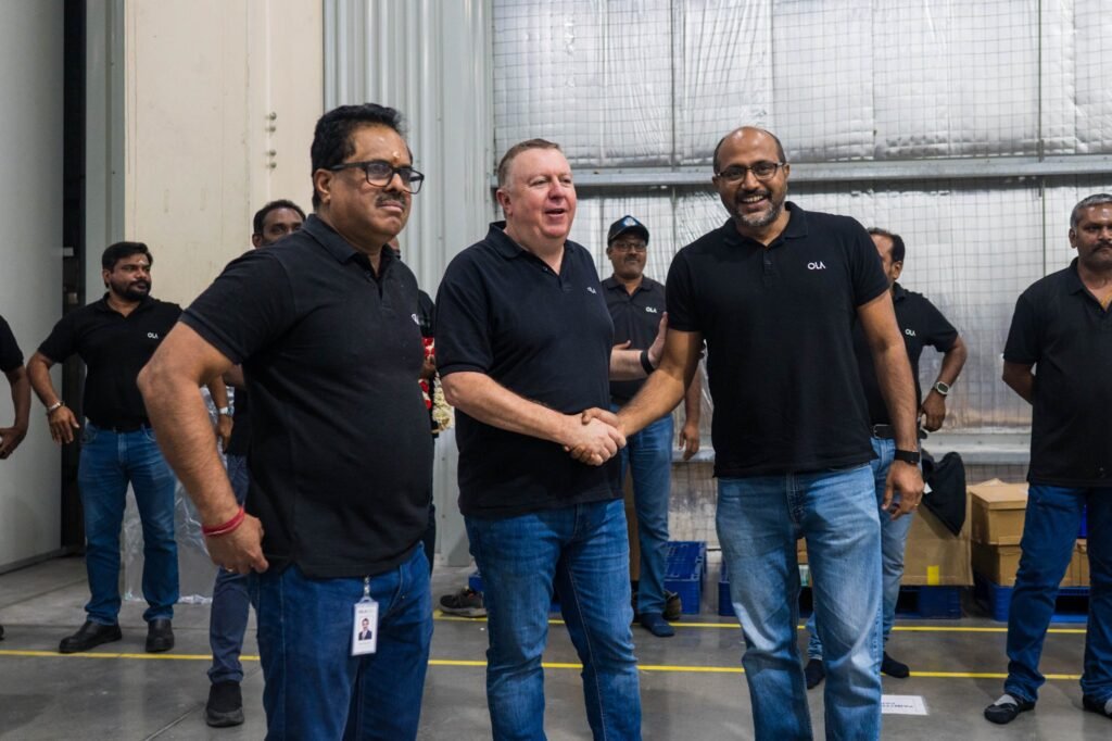 ओला इलेक्ट्रिक ने अपनी गीगाफैक्ट्री से पहला ‘शक्ति’ लॉन्च किया, जो 4680 भारत सेल प्लेटफ़ॉर्म के विस्तार की दिशा में एक महत्वपूर्ण उपलब्धि है ओला इलेक्ट्रिक ने अपनी गीगाफैक्ट्री से पहला ‘शक्ति’ लॉन्च किया, जो 4680 भारत सेल प्लेटफ़ॉर्म के विस्तार की दिशा में एक महत्वपूर्ण उपलब्धि है