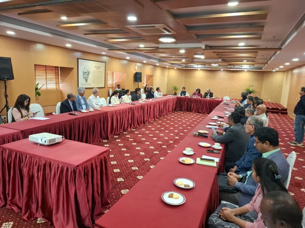 TERI ने भारत के निम्न-कार्बन संक्रमण को गति देने के लिए उद्योग जगत के नेताओं के साथ परिवर्तनकारी नेतृत्व गोलमेज़ बैठक का आयोजन किया