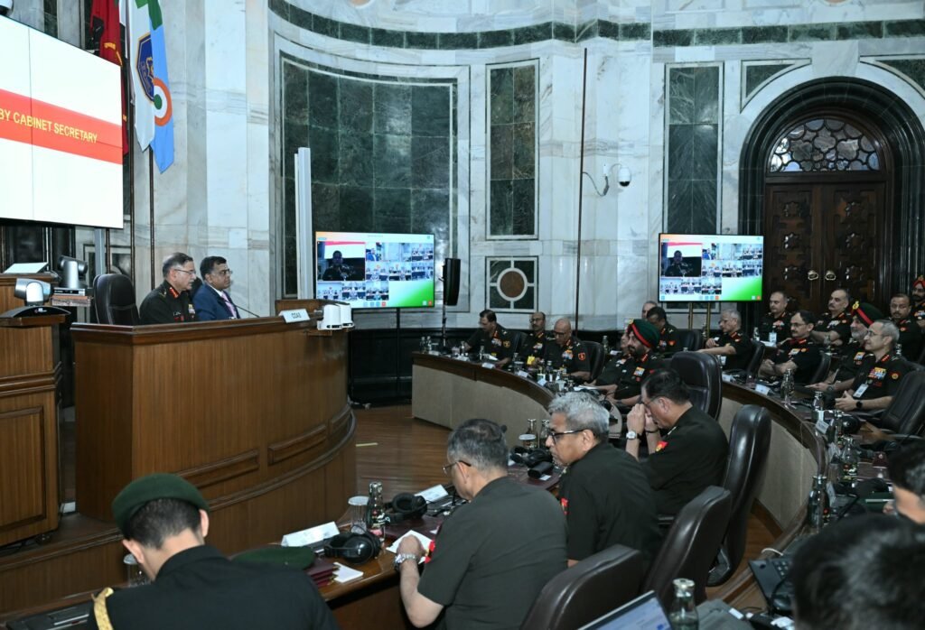 कैबिनेट सचिव टी. वी. सोमनाथन ने आर्मी कमांडर्स’ कॉन्फ्रेंस को संबोधित किया; कहा, ‘आत्मनिर्भरता केवल एक नीति नहीं, बल्कि एक सोच है’