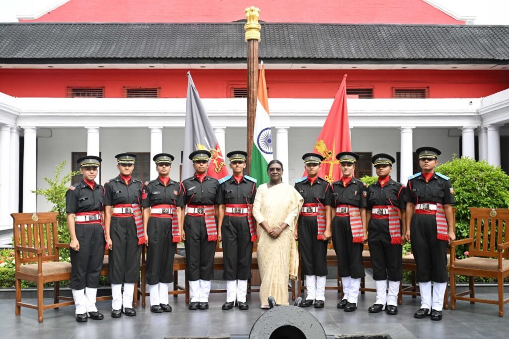 NDA में प्रशिक्षित महिला कैडेटों का पहला बैच रक्षा बलों में नियुक्त हुआ