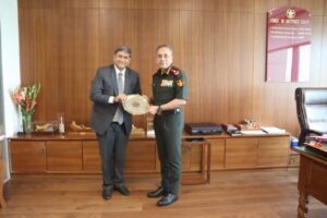 BEML CMD Shantanu Roy with CDS Gen N.S. Raja Subramani