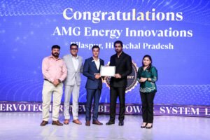 Sonu Sood, Sarika Bhatia with Channel Partner at Servotech Navaarambh 2026